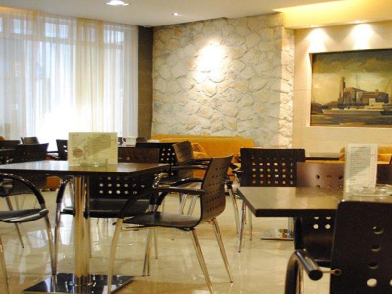 Hotel Ideal Piraeus Exterior photo