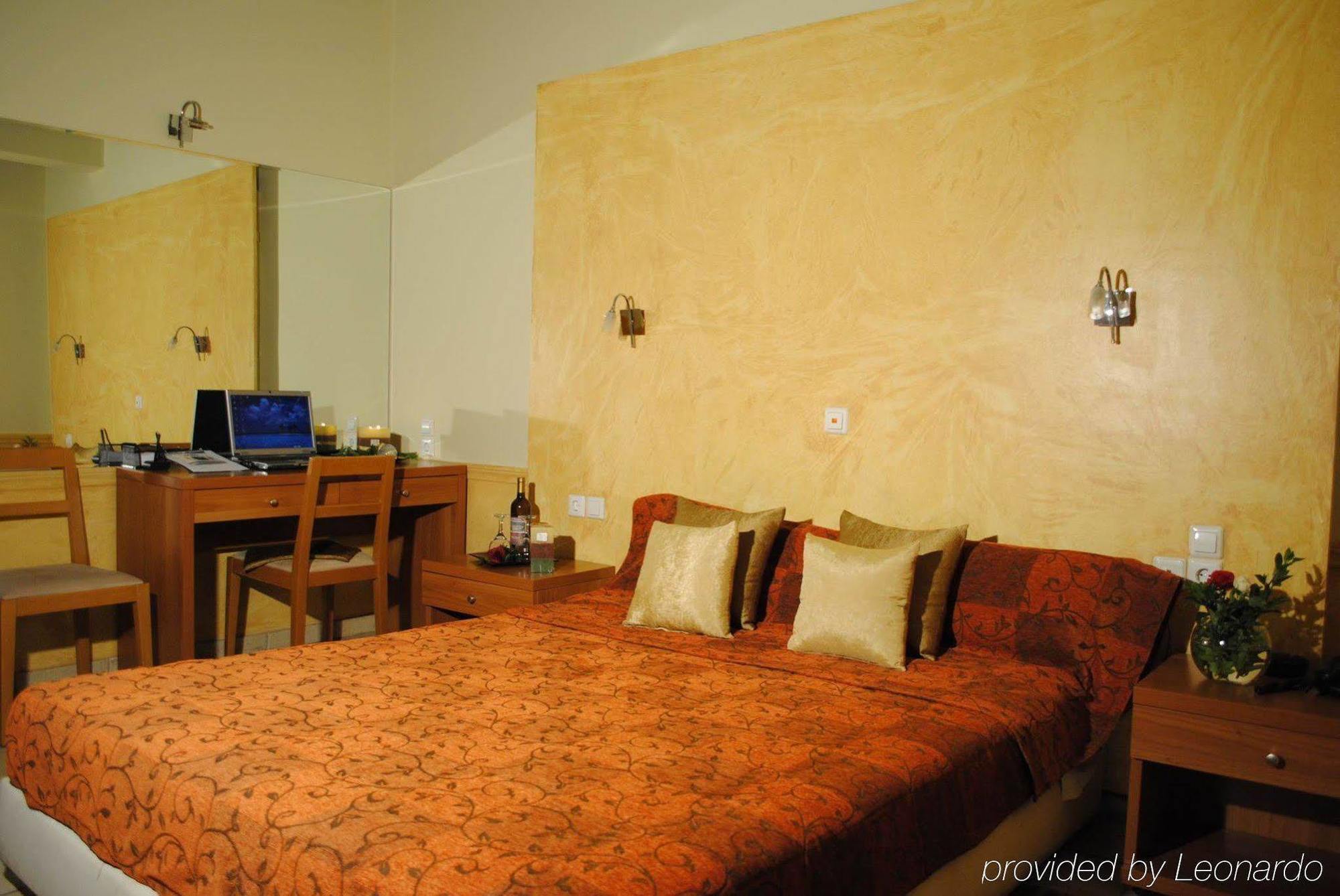 Hotel Ideal Piraeus Exterior photo
